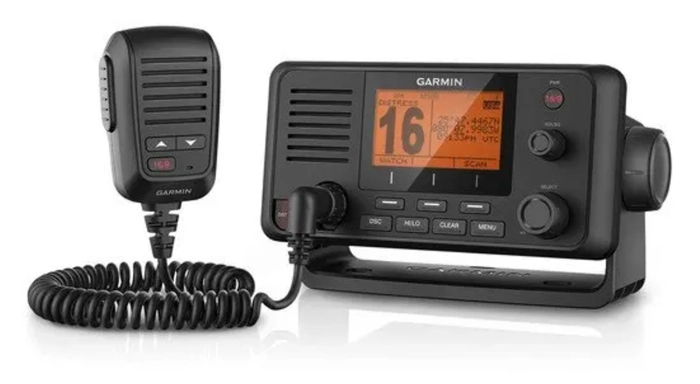 Морская УКВ радиостанция с приемопередатчиком AIS Garmin VHF215 AIS VHF Radio 010-02098-00